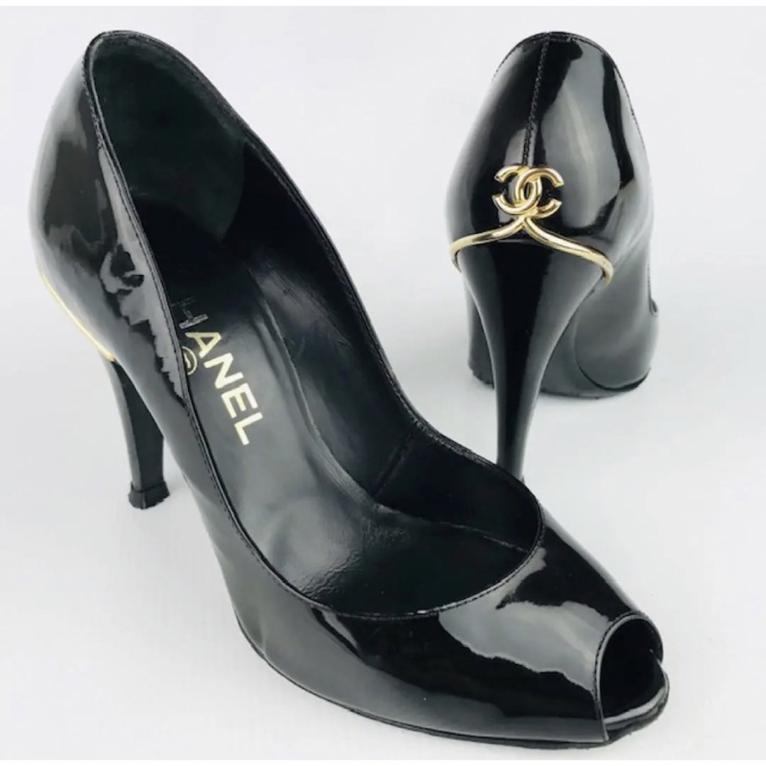 美品☆CHANEL・パテントレザー メタルココマーク パンプス(35C