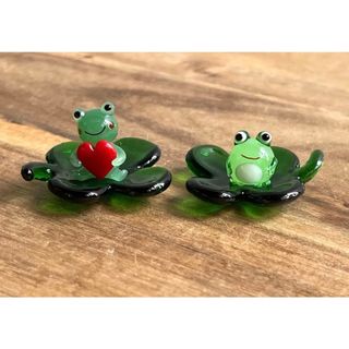 【新品】ガラスのカエルセット(置物)