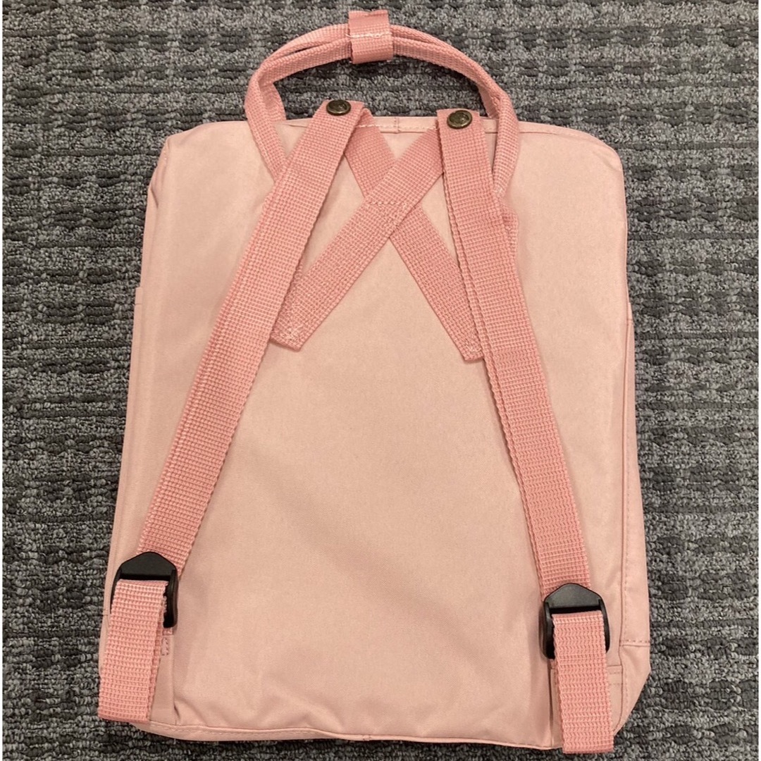 FJALLRAVEN KANKEN(フェールラーベンカンケン)の新品 フェールラーベンカンケン ピンク　16L リュック キッズ/ベビー/マタニティのこども用バッグ(リュックサック)の商品写真