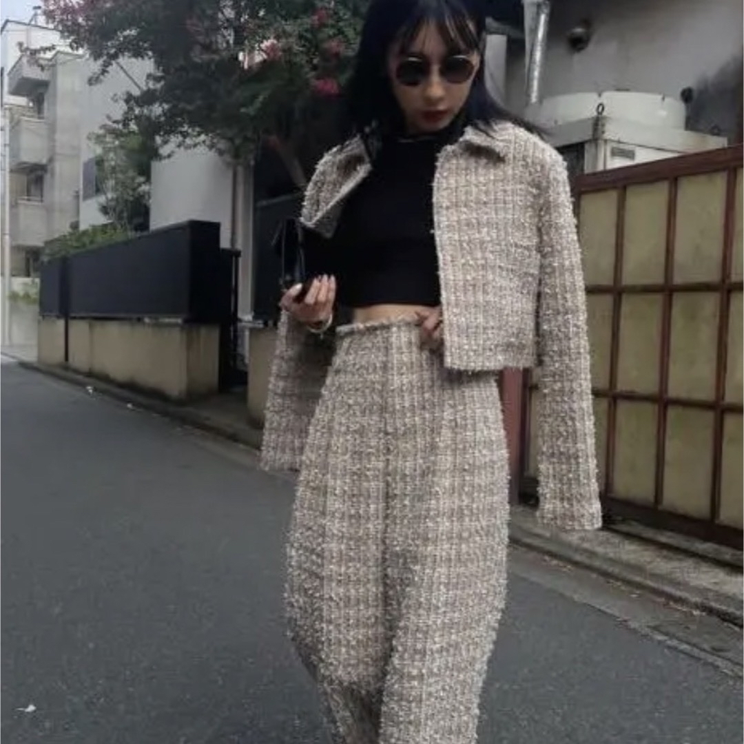 Ameri VINTAGE(アメリヴィンテージ)の最終値下げ　Ameri PLAYFUL TWEED セットアップ レディースのパンツ(カジュアルパンツ)の商品写真