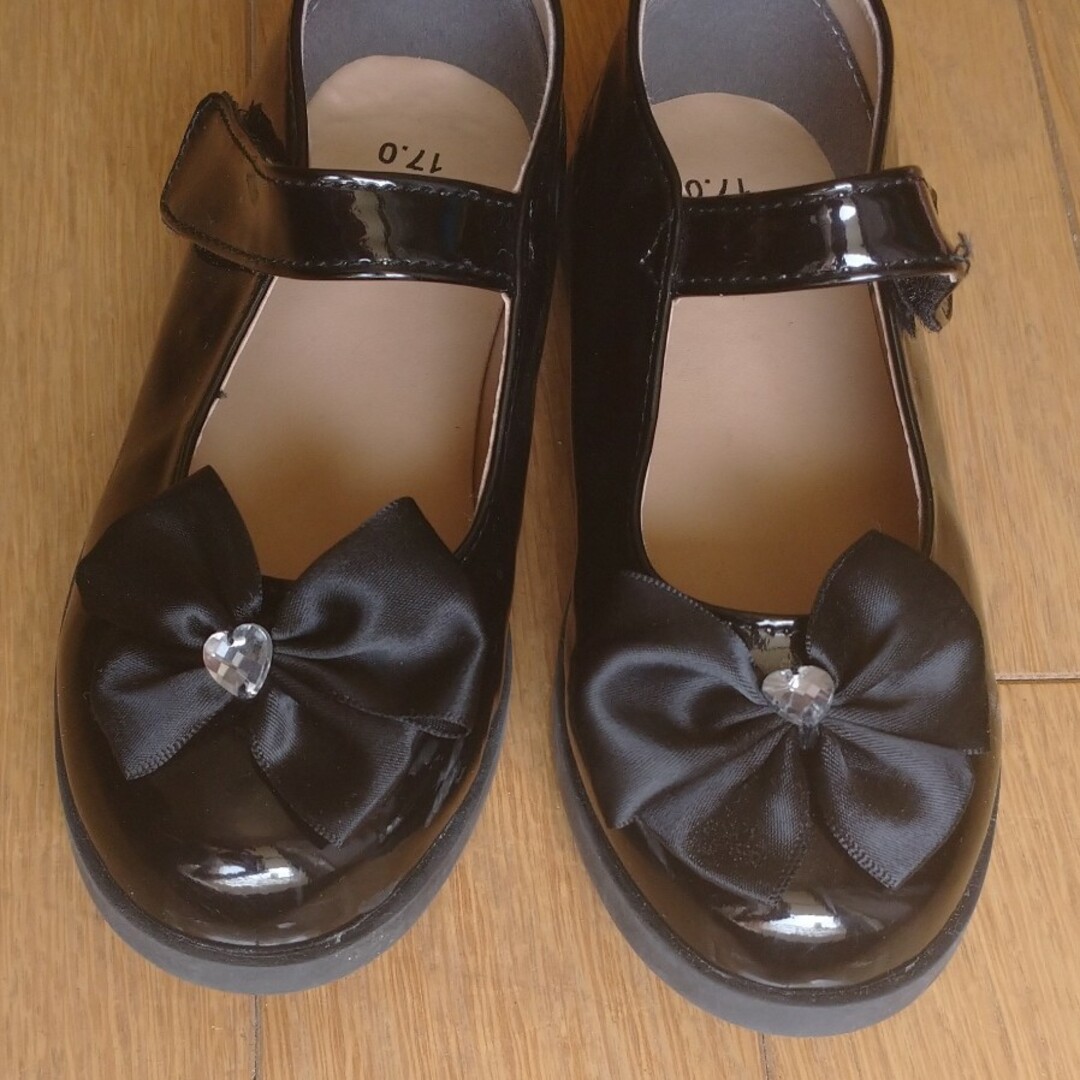 西松屋(ニシマツヤ)のフォーマル 17cm リボン シューズ キッズ/ベビー/マタニティのキッズ靴/シューズ(15cm~)(フォーマルシューズ)の商品写真