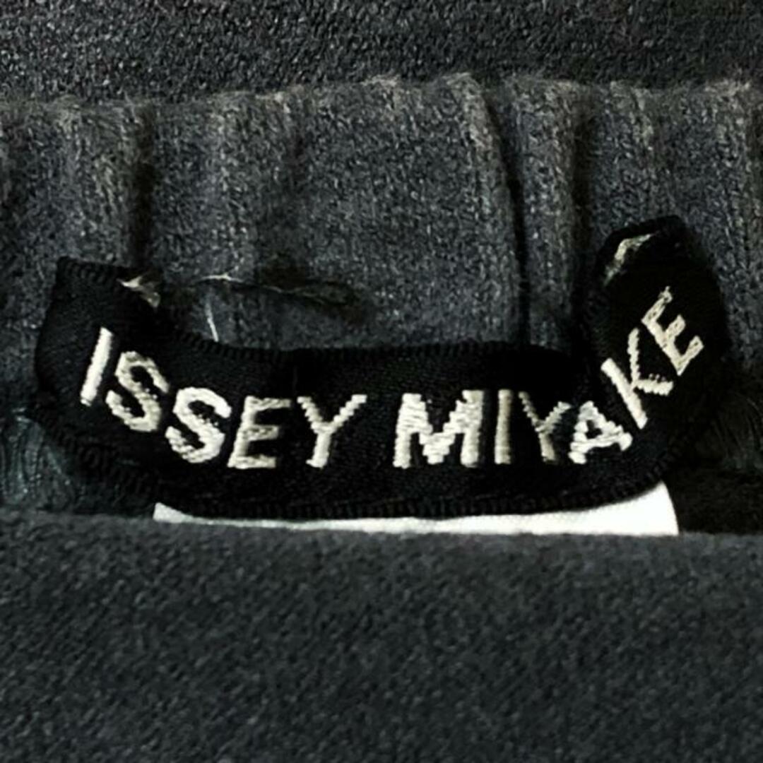 イッセイミヤケ ISSAY MIYAKE サイズ2