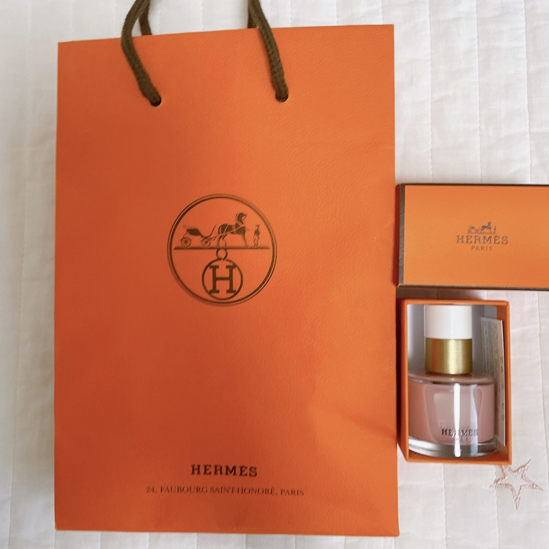 新品未使用Hermès レ　マン　エルメス　ヴェルニ　エマイユ　０６