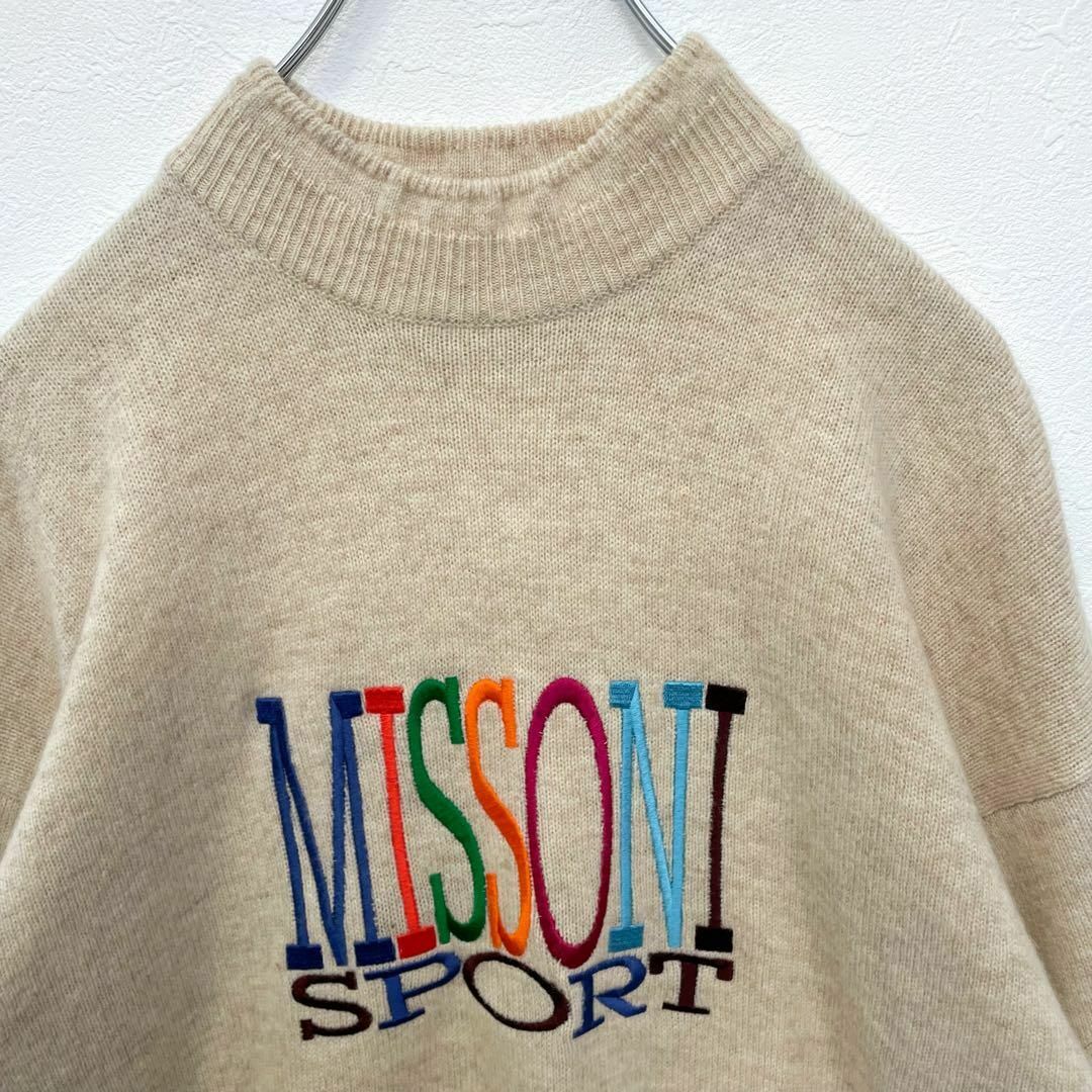 MISSONI(ミッソーニ)のミッソーニ　MISSONI　ビッグ刺繍ロゴ　モックネック　ウール　ニットセーター メンズのトップス(ニット/セーター)の商品写真