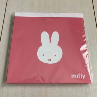 ミッフィー(miffy)の【新品未使用】 ミッフィー スクエアメモ ピンク(ノート/メモ帳/ふせん)