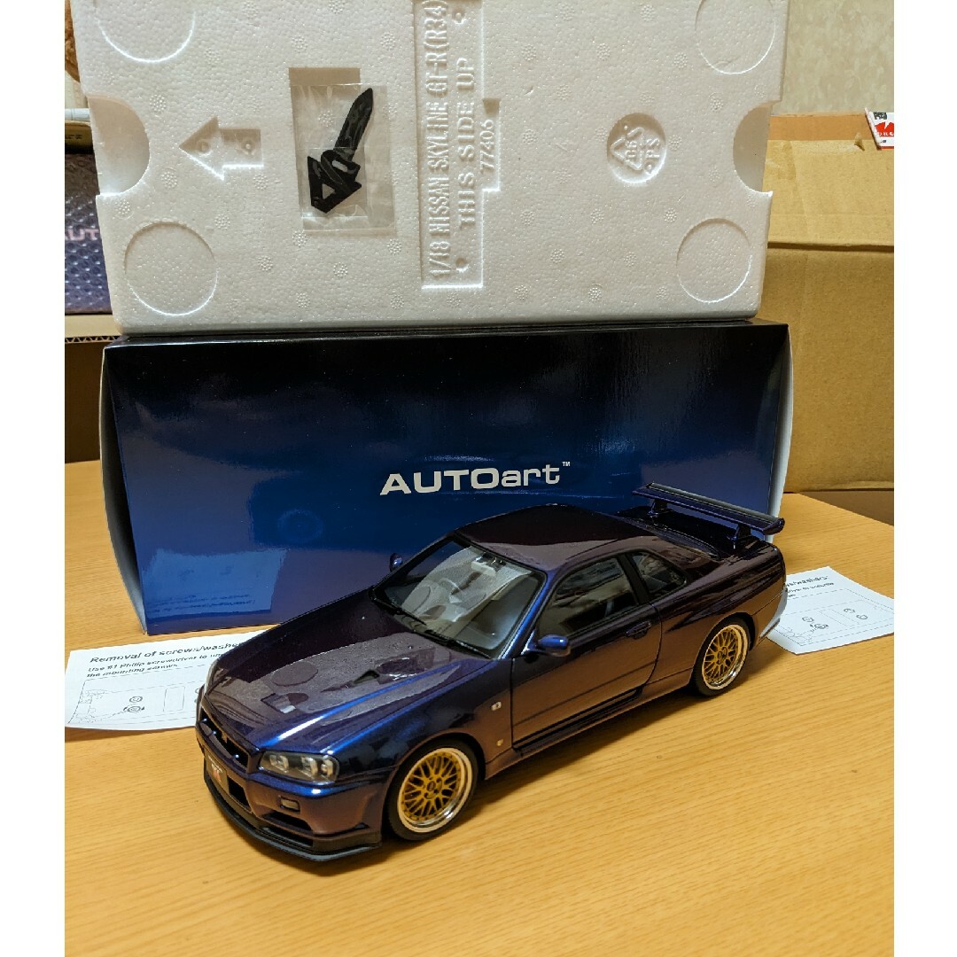 オートアート1/18 スカイラインGT-R(R34)VスペックⅡ - ミニカー