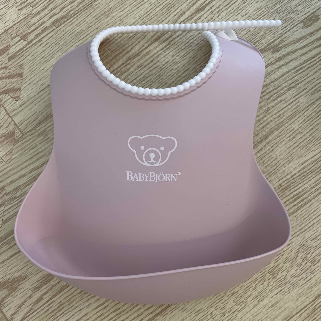 BABYBJORN(ベビービョルン)の未使用品！ベビービョルン　スタイ　 キッズ/ベビー/マタニティの授乳/お食事用品(お食事エプロン)の商品写真