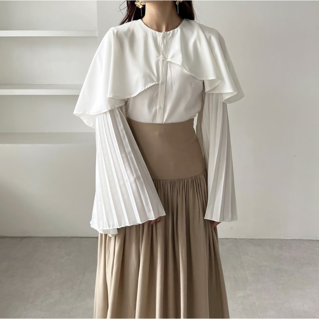 AERMA asymmetry flare cape pleats blouse