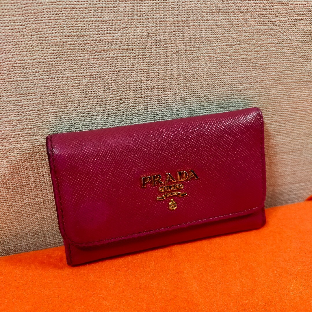 プラダ PRADA キーケース 本革 レザー ピンク 6連 | フリマアプリ ラクマ