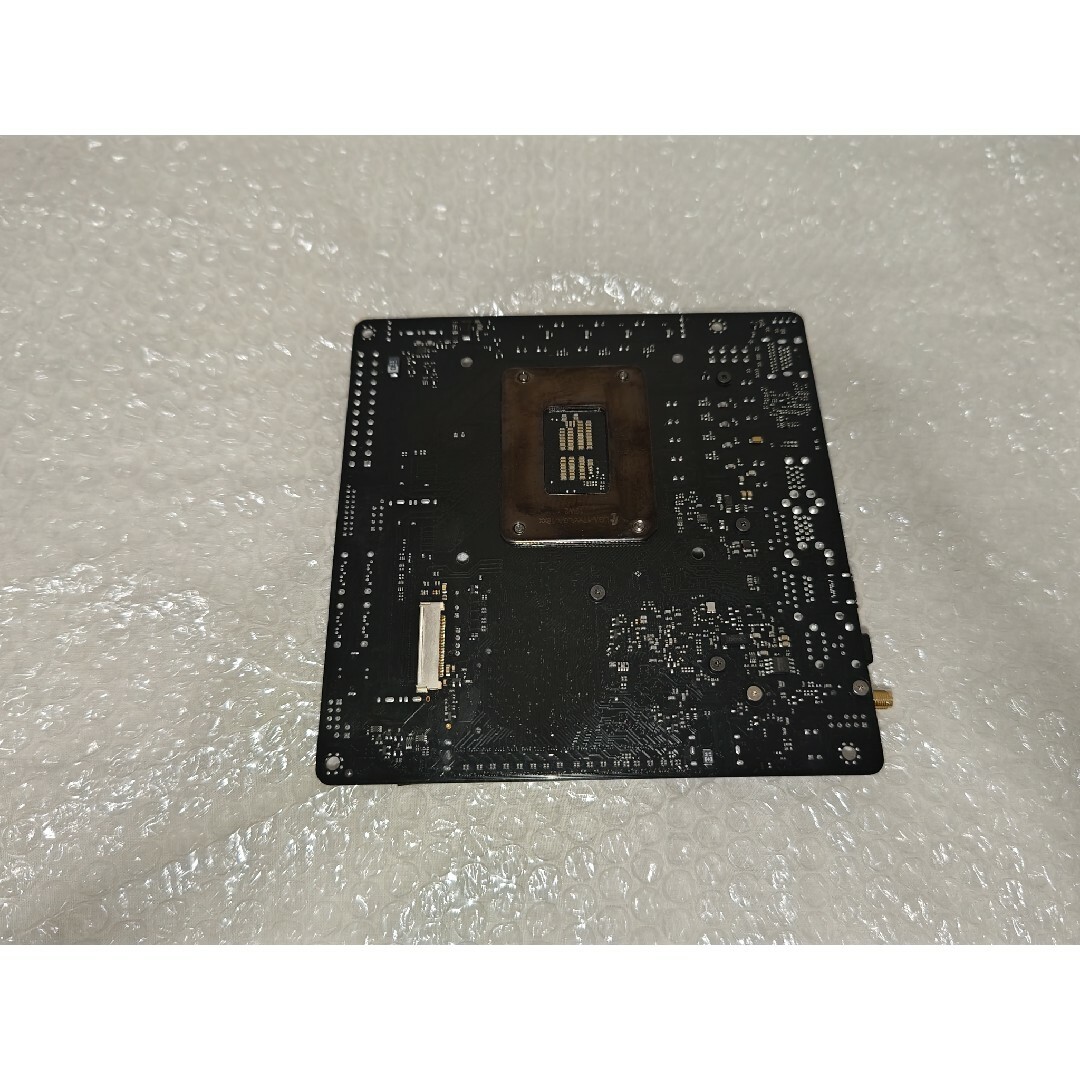 美品 ASRock Z790M-ITX WiFi 最新BIOS更新済み スマホ/家電/カメラのPC/タブレット(PCパーツ)の商品写真