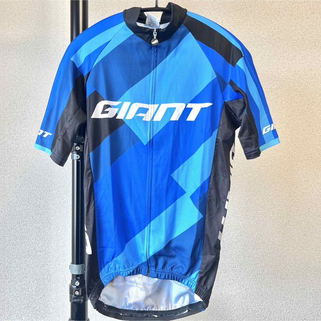Giant(ジャイアント)の【新品】サイクルジャージ　Giant Elevate SS メンズSサイズ スポーツ/アウトドアの自転車(ウエア)の商品写真