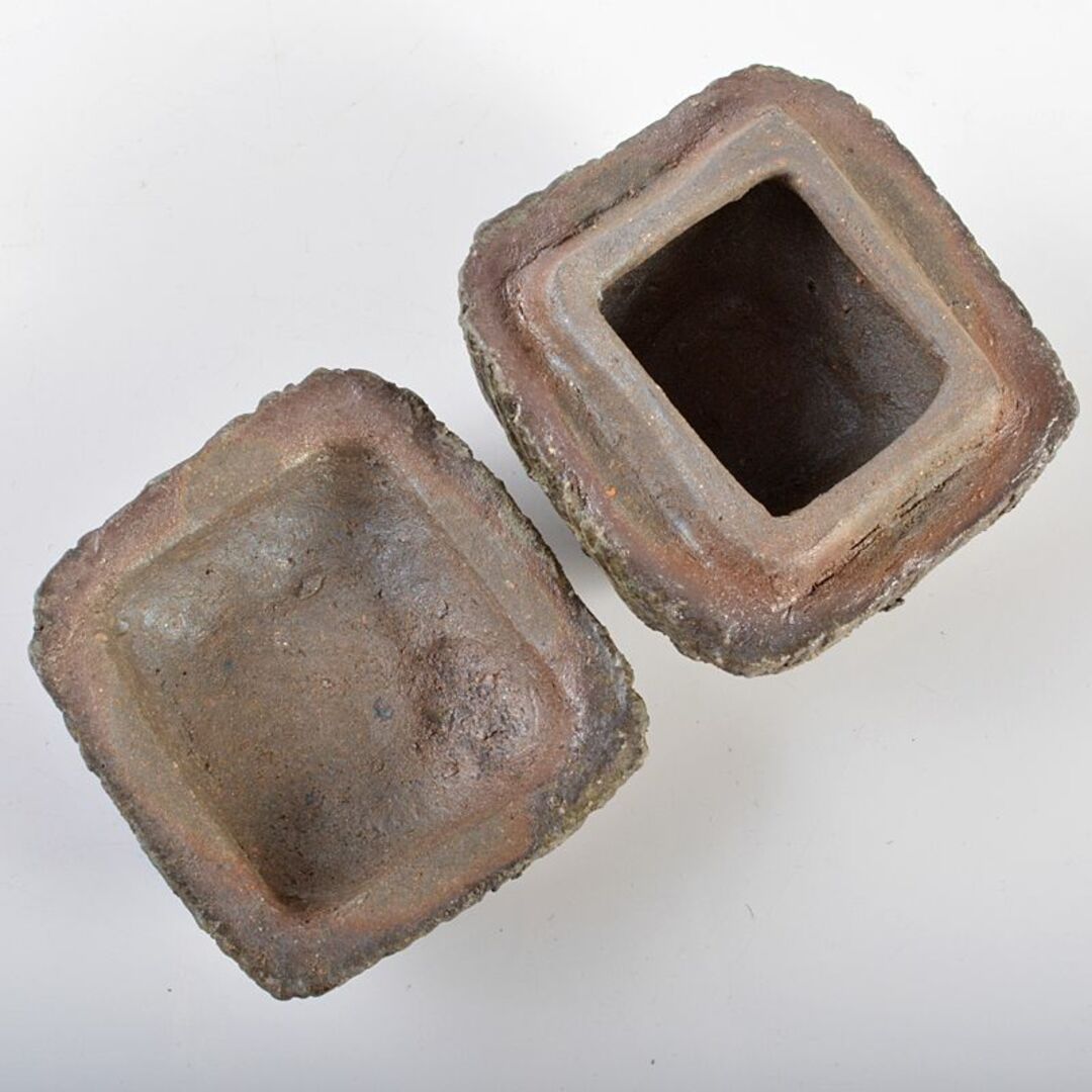 茶道具 常滑焼 小西洋平作 真焼 香合 共布共箱 C R6322 陶芸 茶道具 常滑焼 小西洋平作 真焼 香合 共布共箱 C R6322 陶芸