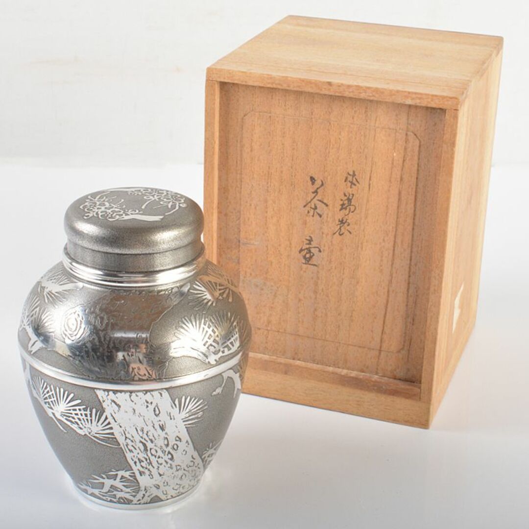 煎茶道具 茶壺 上錫 錫半の銘あり 茶心壷 松樹下笹文 蓋に向かい 煎茶道具 茶壺 上錫 錫半の銘あり 茶心壷 松樹下笹文 蓋に向かい