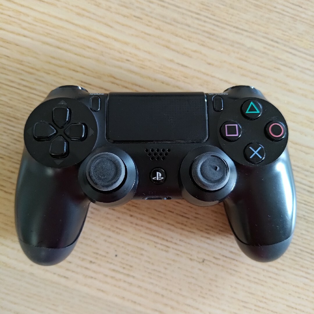 PS4 DualShock4 エンタメ/ホビーのゲームソフト/ゲーム機本体(その他)の商品写真