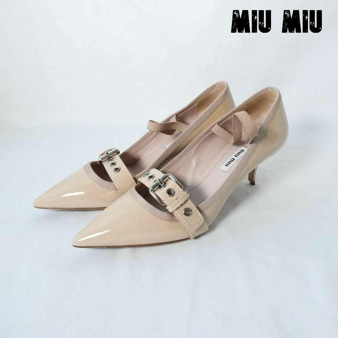 美品 MIUMIU パテントレザー ポインテッドトゥ ローヒール パンプス | フリマアプリ ラクマ