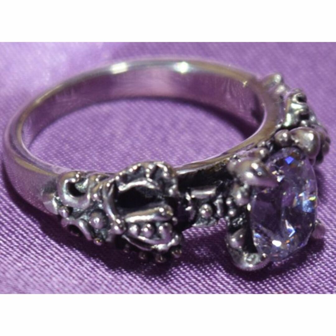 ROYALORDER(ロイヤルオーダー)のRoyal Order Small Oval Antoinette w/CZ レディースのアクセサリー(リング(指輪))の商品写真