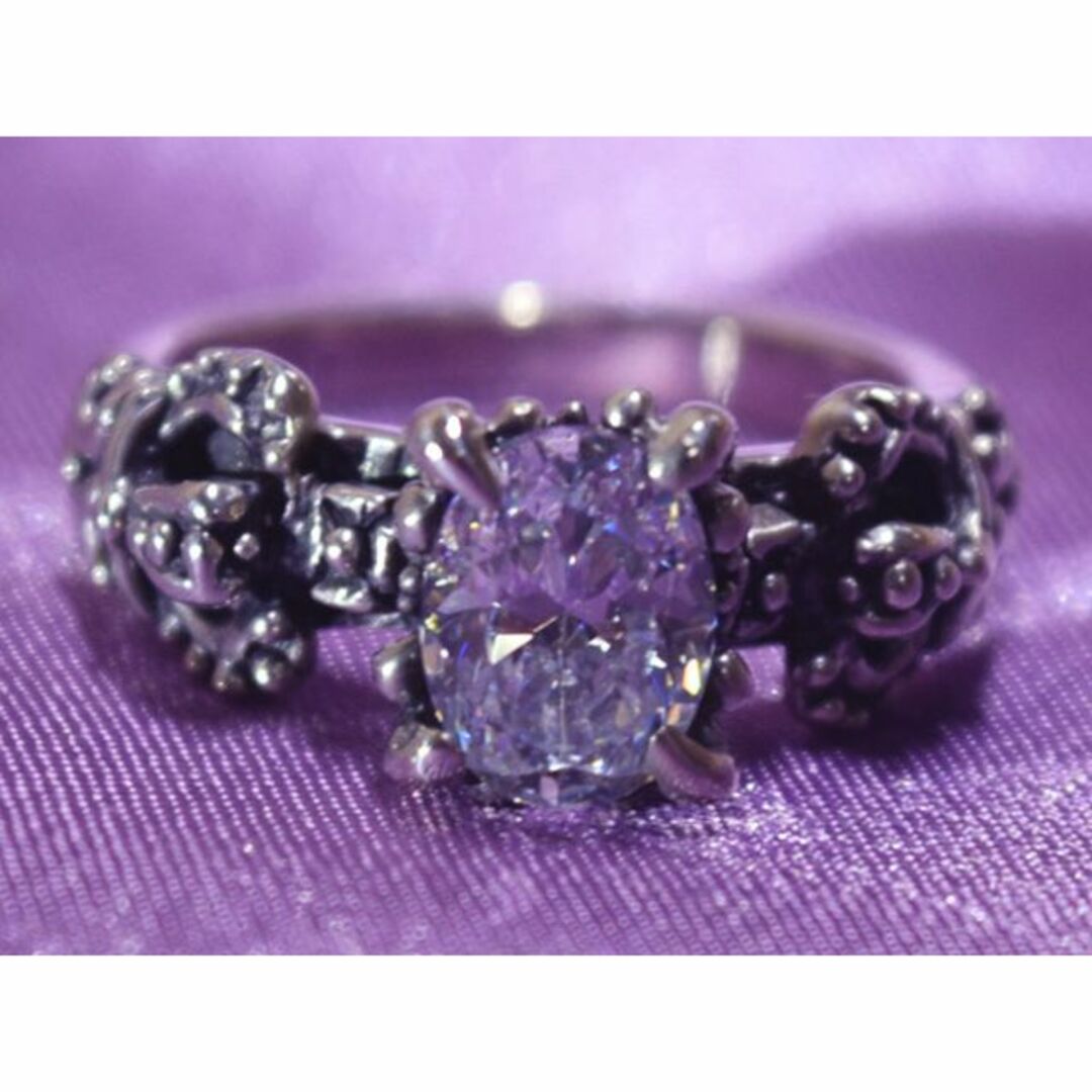 ROYALORDER(ロイヤルオーダー)のRoyal Order Small Oval Antoinette w/CZ レディースのアクセサリー(リング(指輪))の商品写真