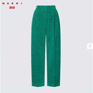 ユニクロ(UNIQLO)のユニクロ　マルニ　コーデュロイワイドフィットタックパンツ（丈標準66～68cm）(カジュアルパンツ)