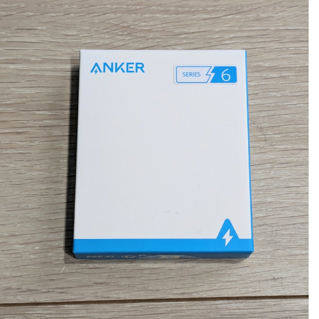 Anker(アンカー)のAnker PowerLine III Flow USB-C 0.9m スマホ/家電/カメラのスマートフォン/携帯電話(その他)の商品写真