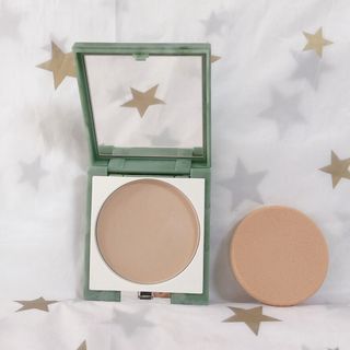 CLINIQUE  フェイスパウダー(ほぼ新品でこの値段です????