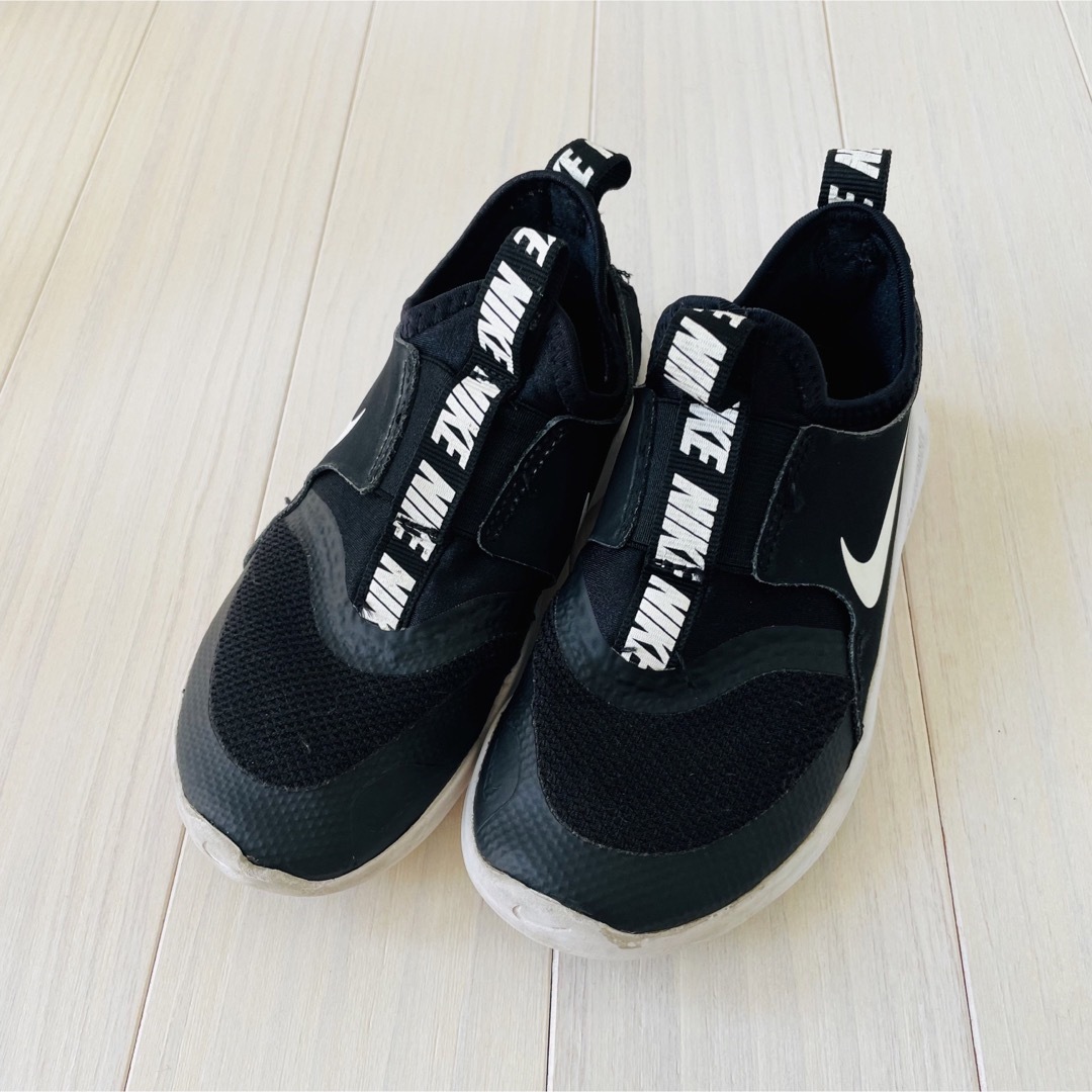 NIKE(ナイキ)のNIKEキッズスニーカー　17㎝ キッズ/ベビー/マタニティのキッズ靴/シューズ(15cm~)(スニーカー)の商品写真