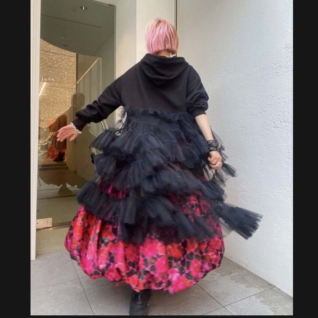 VIVIANO⭐️かなりお値下げ⭐️Tulle Trimmed Hoodie の通販 by VIVIANO⭐️かなりお値下げ⭐️Tulle Trimmed Hoodie の通販 by