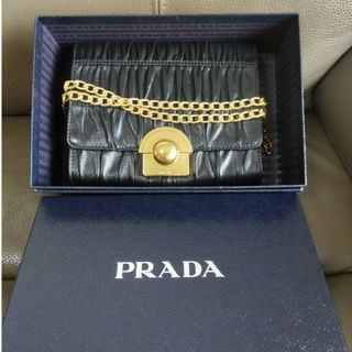 【最終値下げ】Prada✨チェーンバッグ- Nappa Gaufre Nero