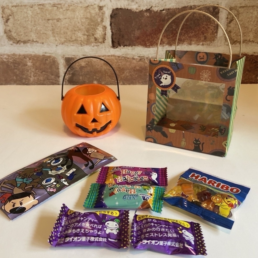 🎃ハロウィンお菓子詰め合わせ　プチギフト　チョコボール追加しました！ 食品/飲料/酒の食品(菓子/デザート)の商品写真