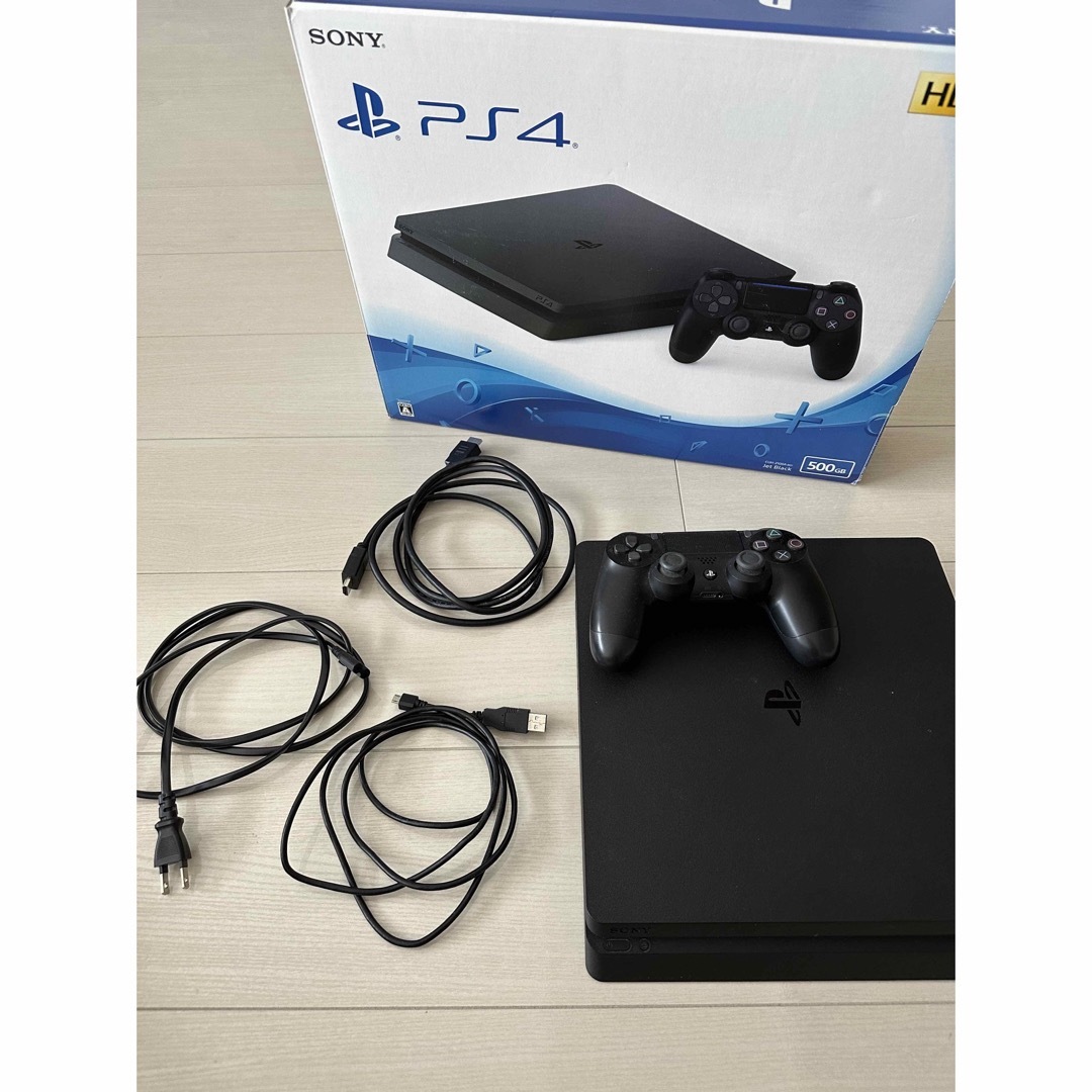 PlayStation4(プレイステーション4)のSONY PlayStation4 本体 CUH-2100AB01 エンタメ/ホビーのゲームソフト/ゲーム機本体(家庭用ゲーム機本体)の商品写真