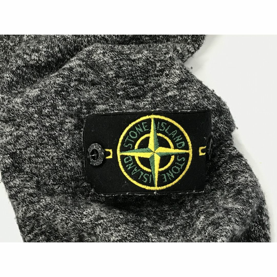 STONE ISLAND(ストーンアイランド)の【美品】STONE ISLAND ストーンアイランド パーカー  メンズのトップス(パーカー)の商品写真