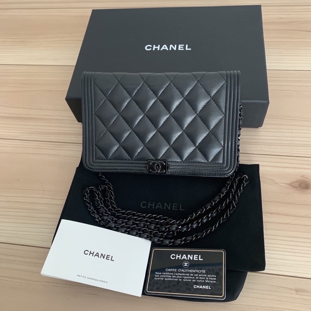 CHANEL ボーイシャネル チェーンウォレット