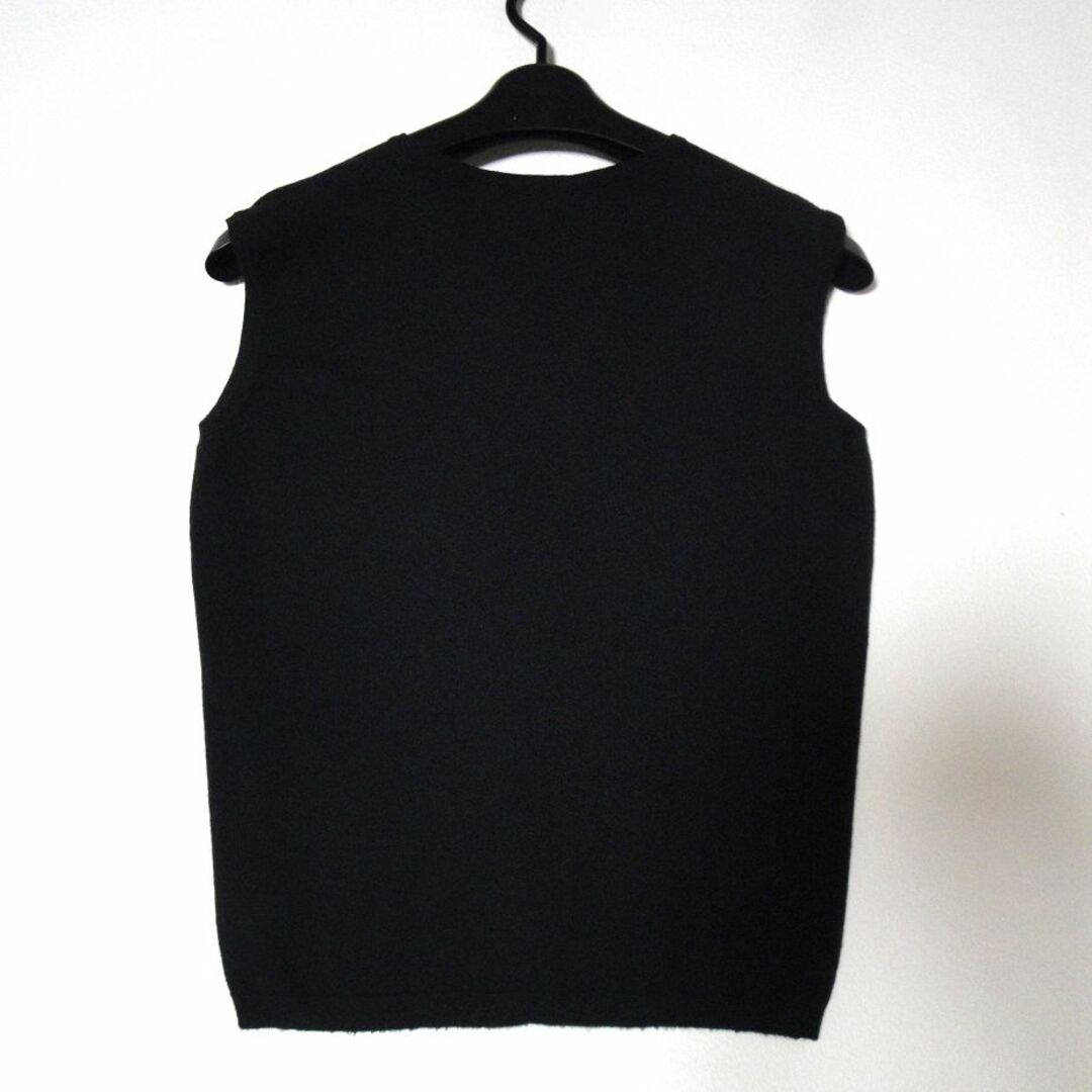 送料込】◇Max Mara◇ブラック Vネック ノースリーブ ニット 送料込】◇Max Mara◇ブラック Vネック ノースリーブ ニット