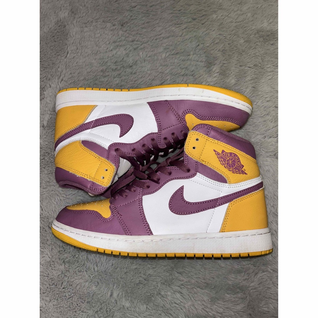 Jordan Brand（NIKE）(ジョーダン)のAIR JORDAN1 RETRO HIGH OG BROTHERHOOD  メンズの靴/シューズ(スニーカー)の商品写真