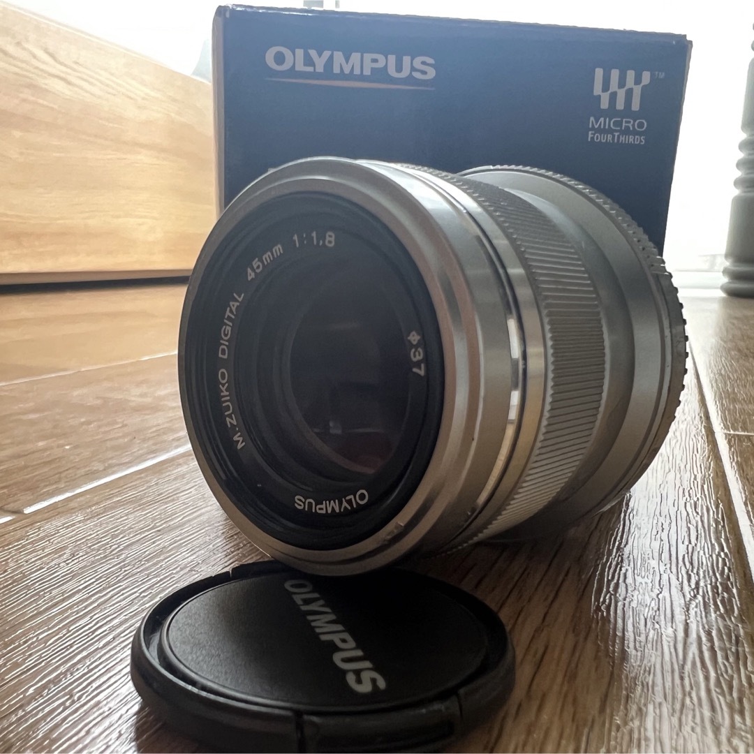 OLYMPUS 交換レンズ M45F1.8 シルバー - その他