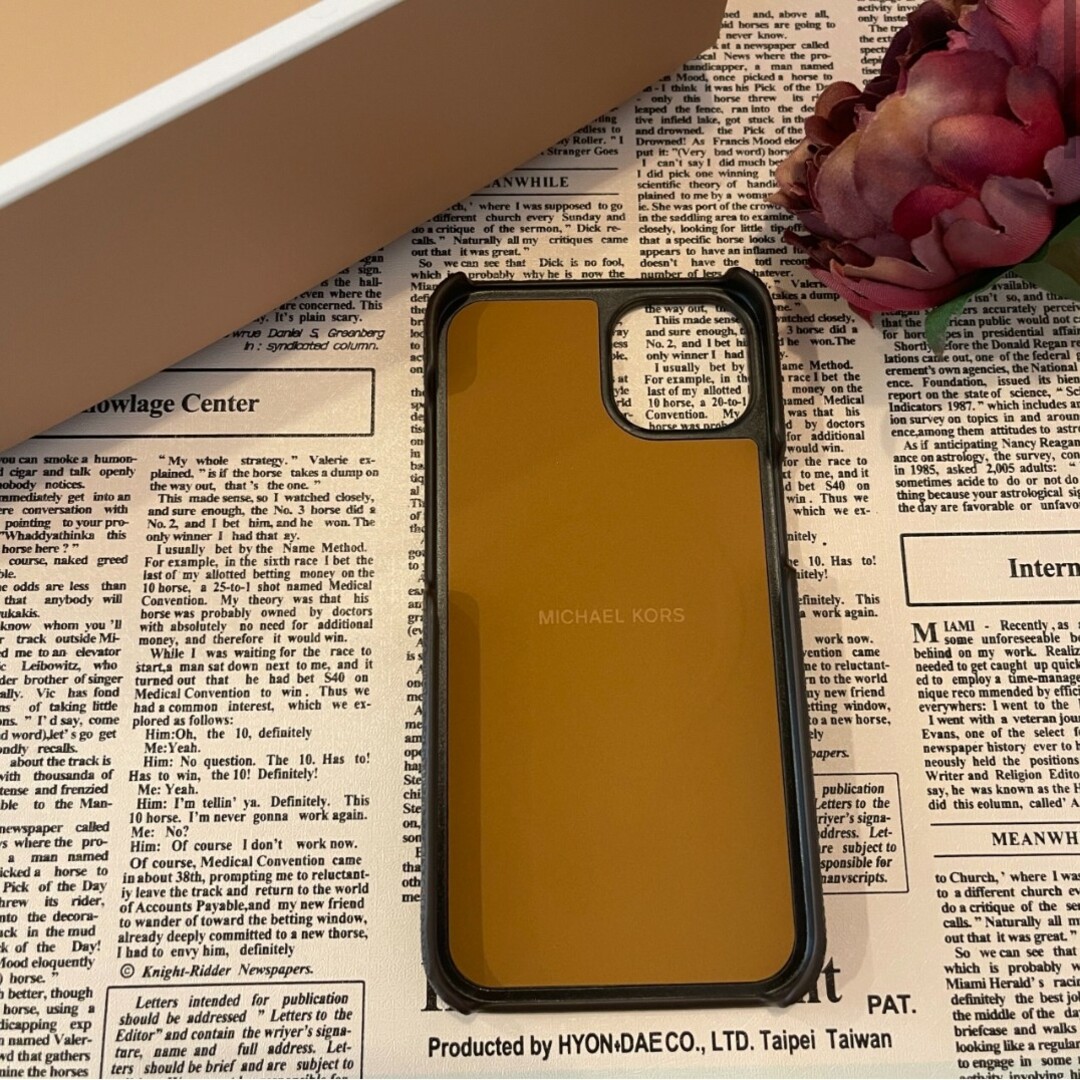 Michael Kors(マイケルコース)の新品未使用！正規品！！【MICHAEL KORS】 iPhone13 対応ケース スマホ/家電/カメラのスマホアクセサリー(iPhoneケース)の商品写真