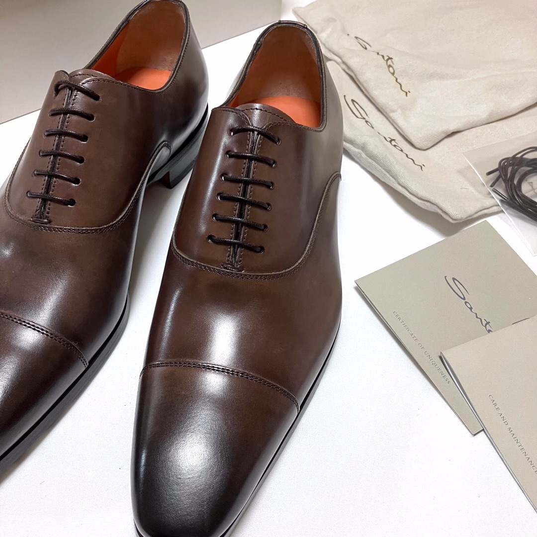 Santoni(サントーニ)の新品 UK7 santoni ストレートチップ 革靴 9915 メンズの靴/シューズ(ドレス/ビジネス)の商品写真