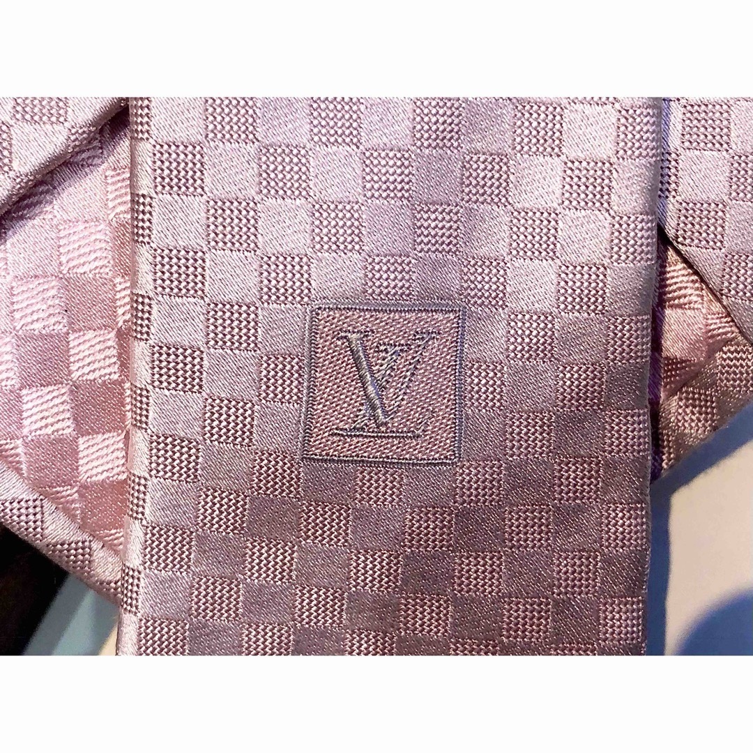 LOUIS VUITTON(ルイヴィトン)の♪ 【美品】ルイヴィトン ピンクネクタイ♪ メンズのファッション小物(ネクタイ)の商品写真