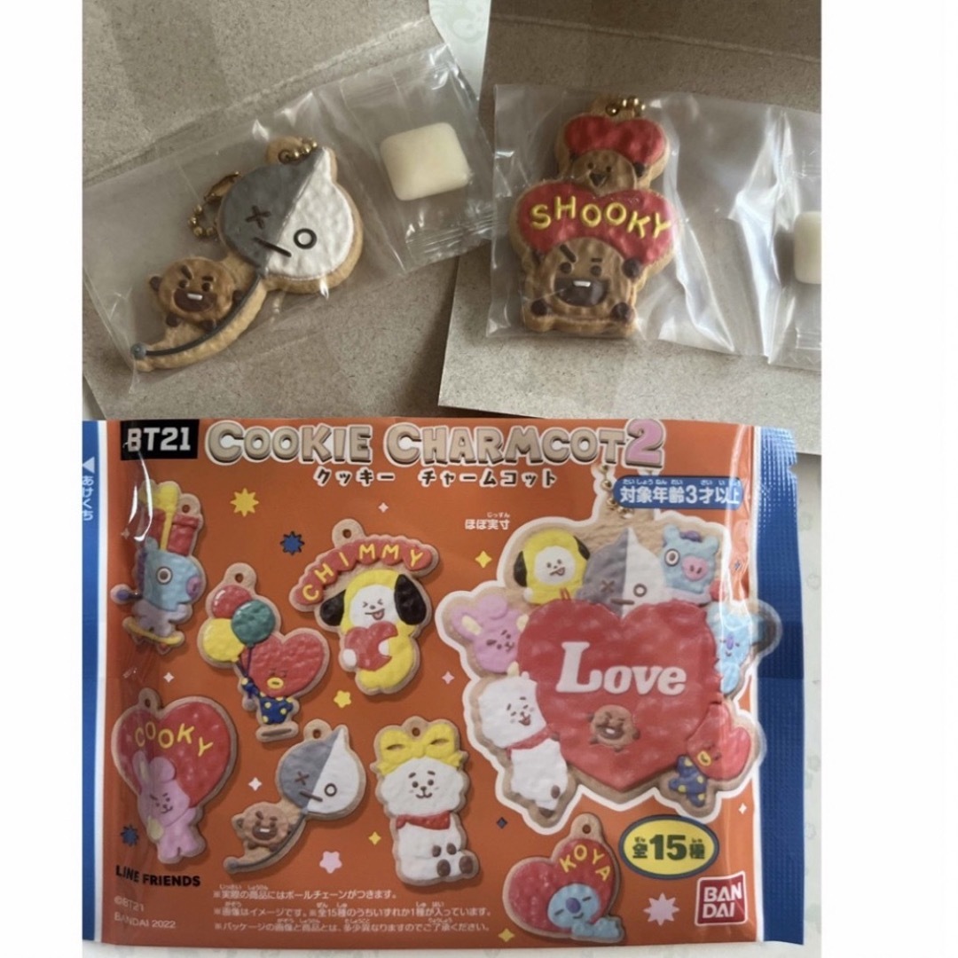 BT21(ビーティーイシビル)のBT21 SHOOKY クッキー チャームコット　SUGA ユンギ エンタメ/ホビーのおもちゃ/ぬいぐるみ(キャラクターグッズ)の商品写真