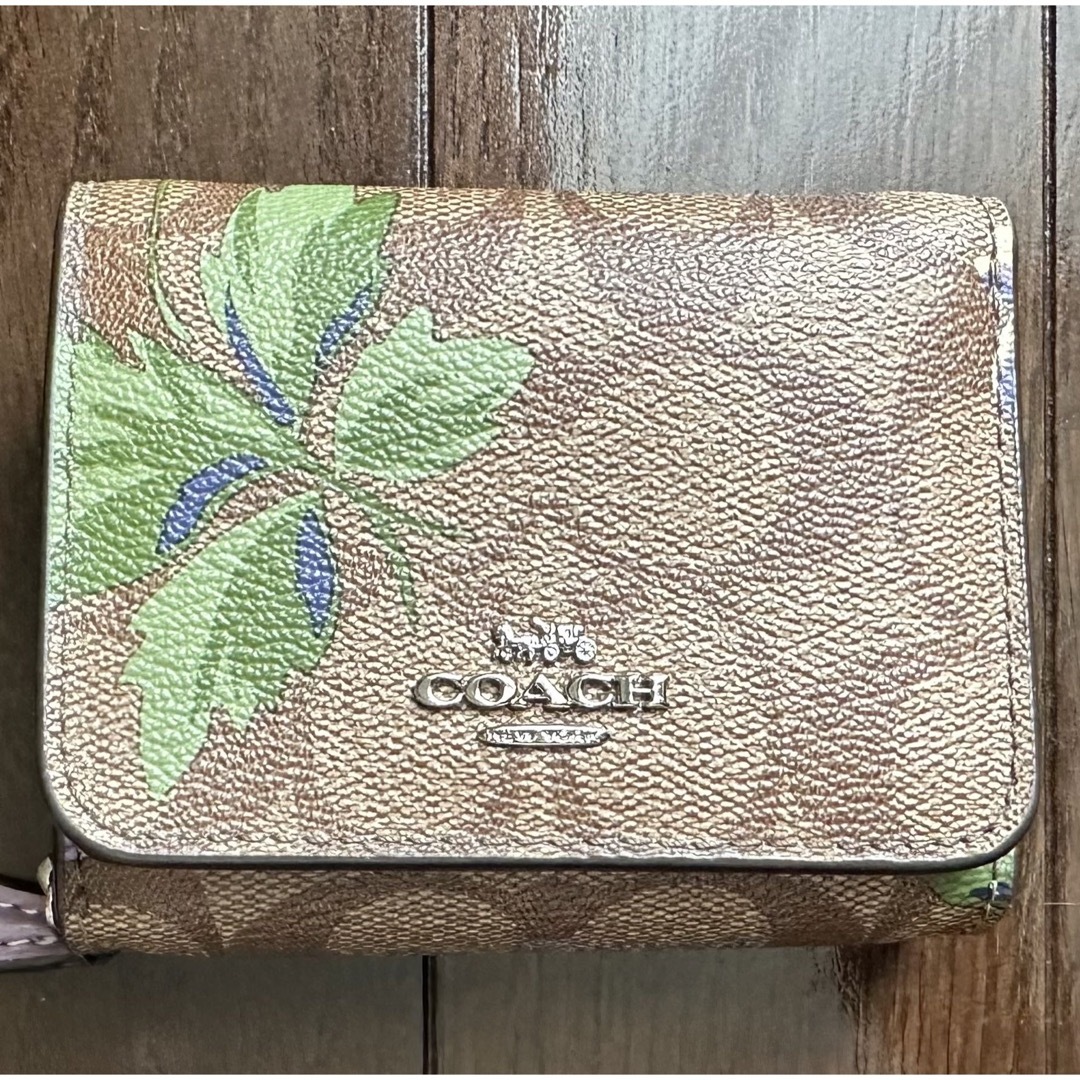 COACH コーチ 三つ折り財布 コンパクトジップ ミニ財布 シグネチャー 花柄