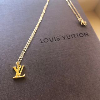 ルイヴィトン(LOUIS VUITTON)のルイヴィトン　LOUIS VUITTON ロゴ　ネックレス　ゴールド(ネックレス)