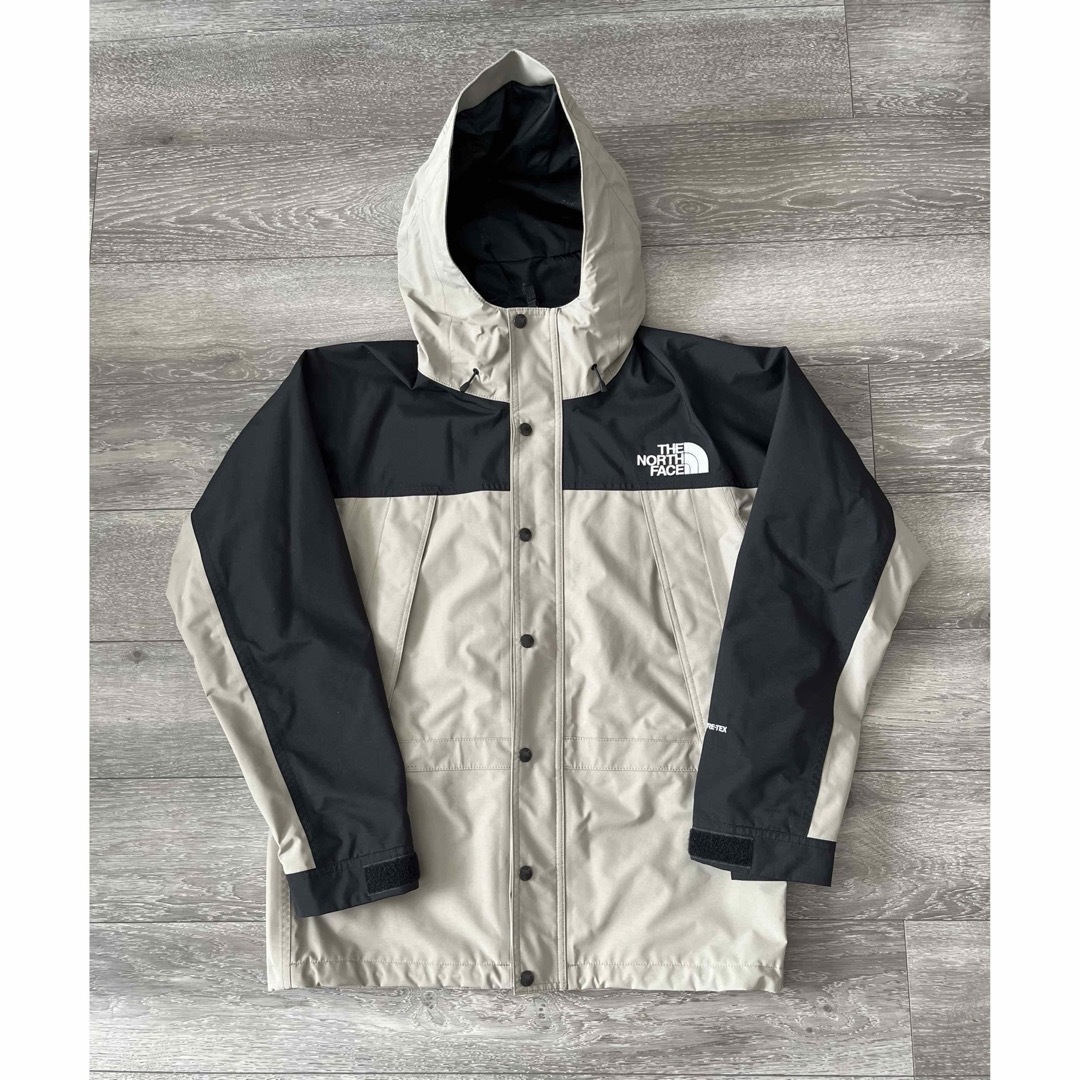 nm-941THE NORTH FACE MountainLightJacket