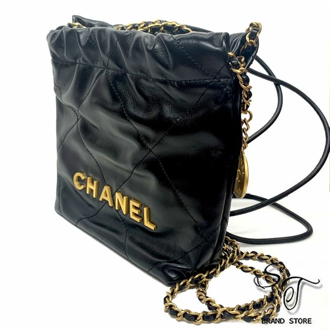 CHANEL - シャネル シャネル22 ミニハンドバッグ シャイニーカーフ