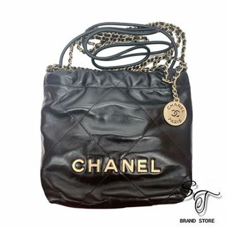 CHANEL - シャネル シャネル22 ミニハンドバッグ シャイニーカーフ