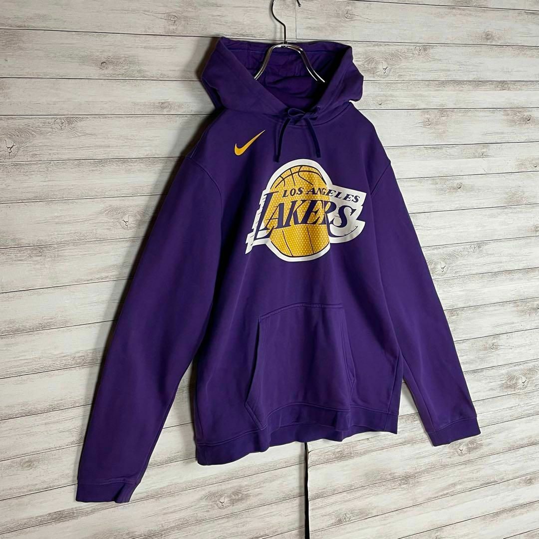 【美品】NIKE Lakers パーカー  Lサイズ