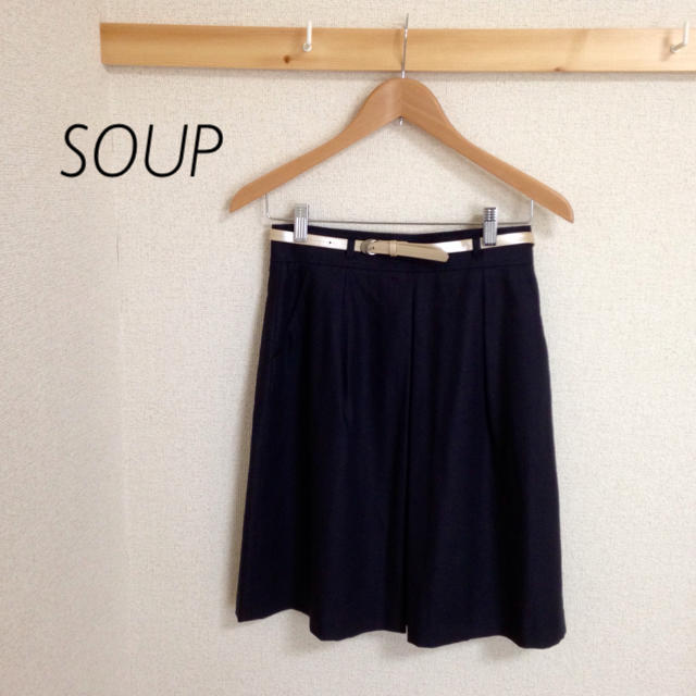 SOUP(スープ)の着画あり♬新品 SOUP ベルト付きスカート 卒業式 入学式 オフィス レディースのスカート(ひざ丈スカート)の商品写真