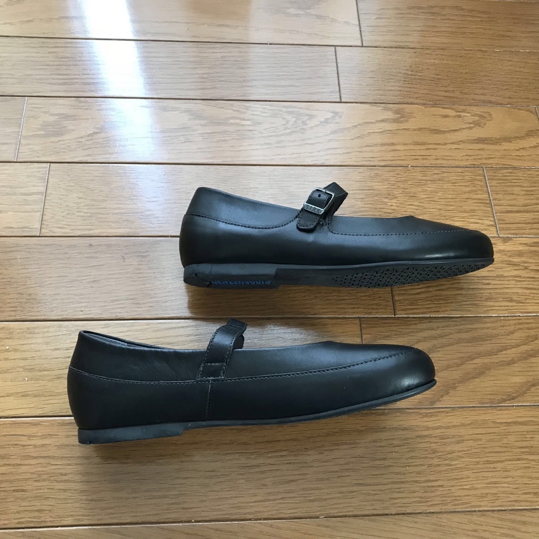 BIRKENSTOCK(ビルケンシュトック)の【じゅん様専用】【日本限定・レア】ビルケンシュトック リズモア ブラック 黒 レディースの靴/シューズ(ローファー/革靴)の商品写真