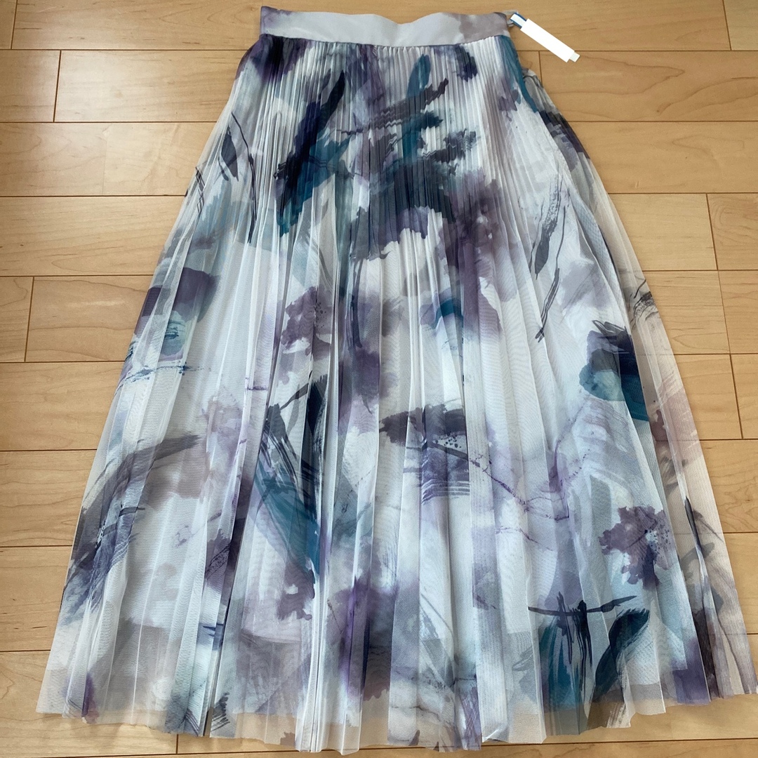 美品 人気 マイストラーダ 限定カラー ペイントシアースカート 花柄スカート