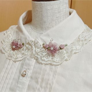 アクシーズファム(axes femme)のお花襟の半袖ブラウス(シャツ/ブラウス(半袖/袖なし))