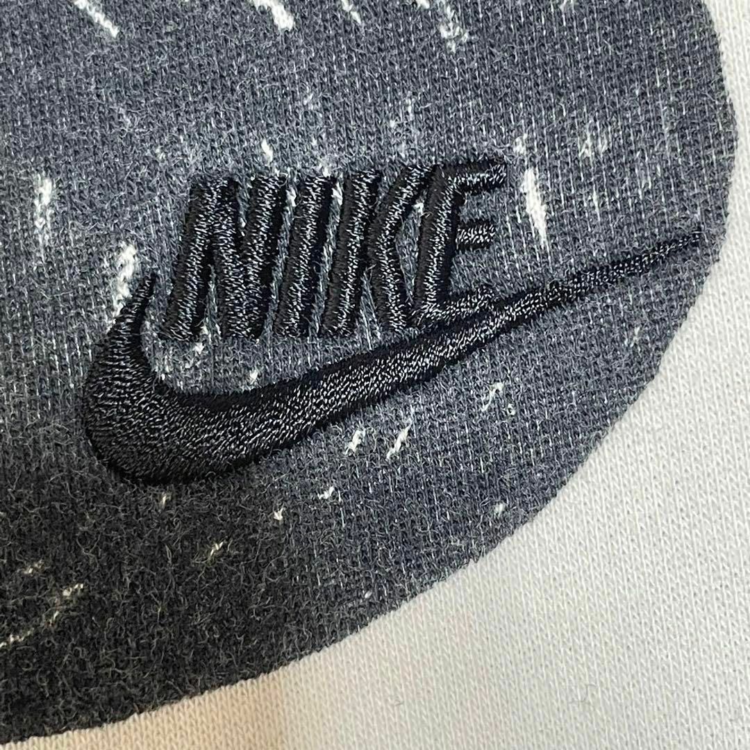 NIKE(ナイキ)の【マルチカラー】ナイキ　パーカー　Lサイズ　刺繍　派手　即完売　スウッシュロゴ メンズのトップス(パーカー)の商品写真