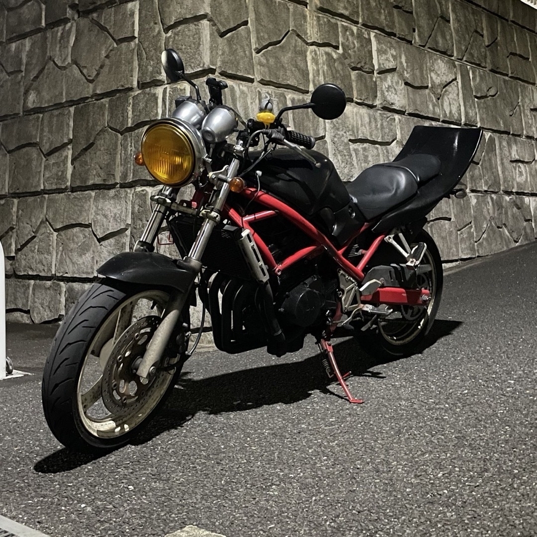 バンディット250 初期型 45馬力 - 車体